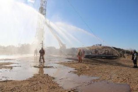 Способы тушения пожаров при фонтане на нефтяных и газовых скважинах.